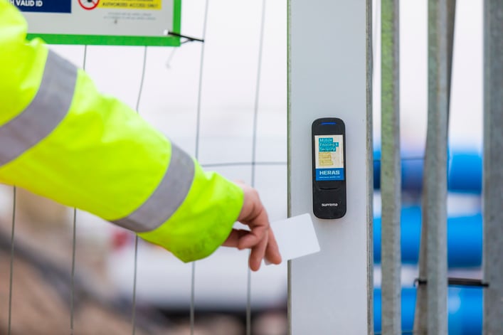Checkinatwork et Heras Smart Access se connectent